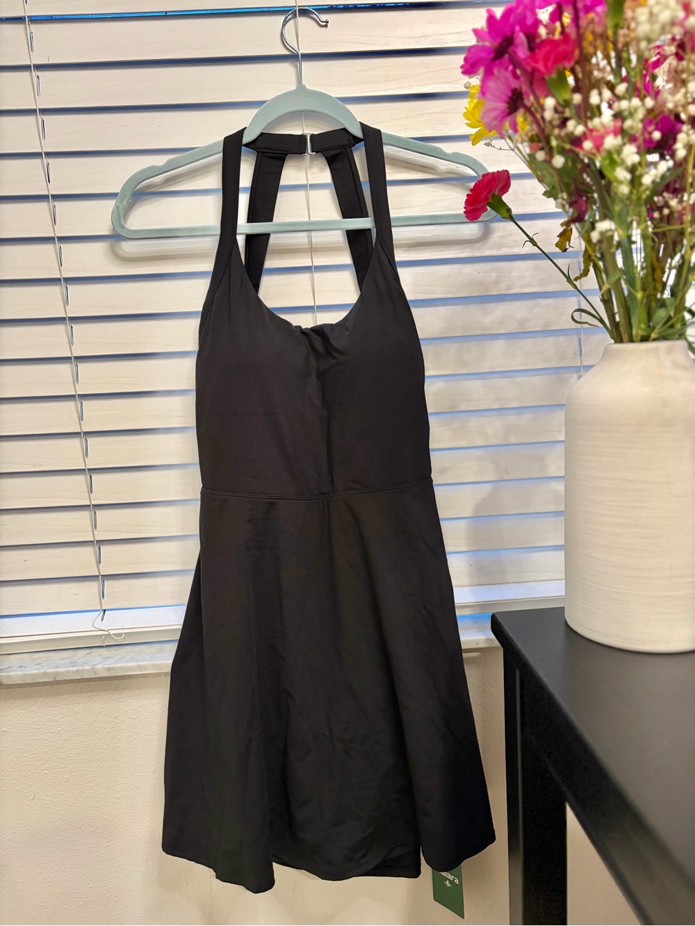 HALARA Black One-Shoulder Halter Dress